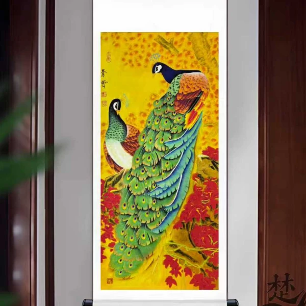 竖幅三尺《彩孔雀》软装裱成品