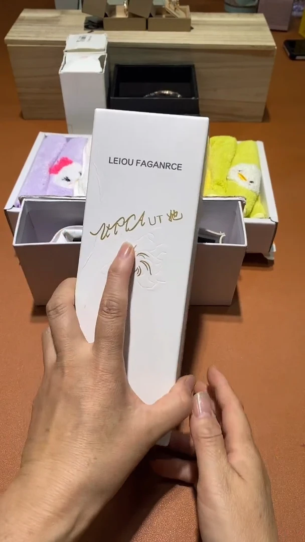 瓷片品牌 包包香水手表护肤品@@1