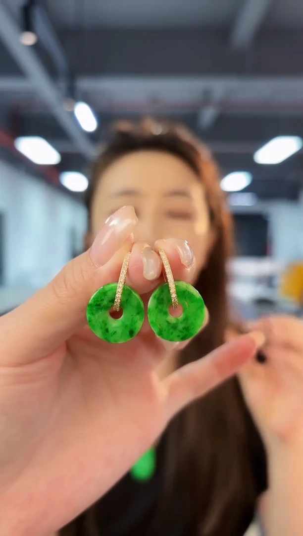 翡翠未镶嵌耳饰 含小耳包/多样性发货/一对