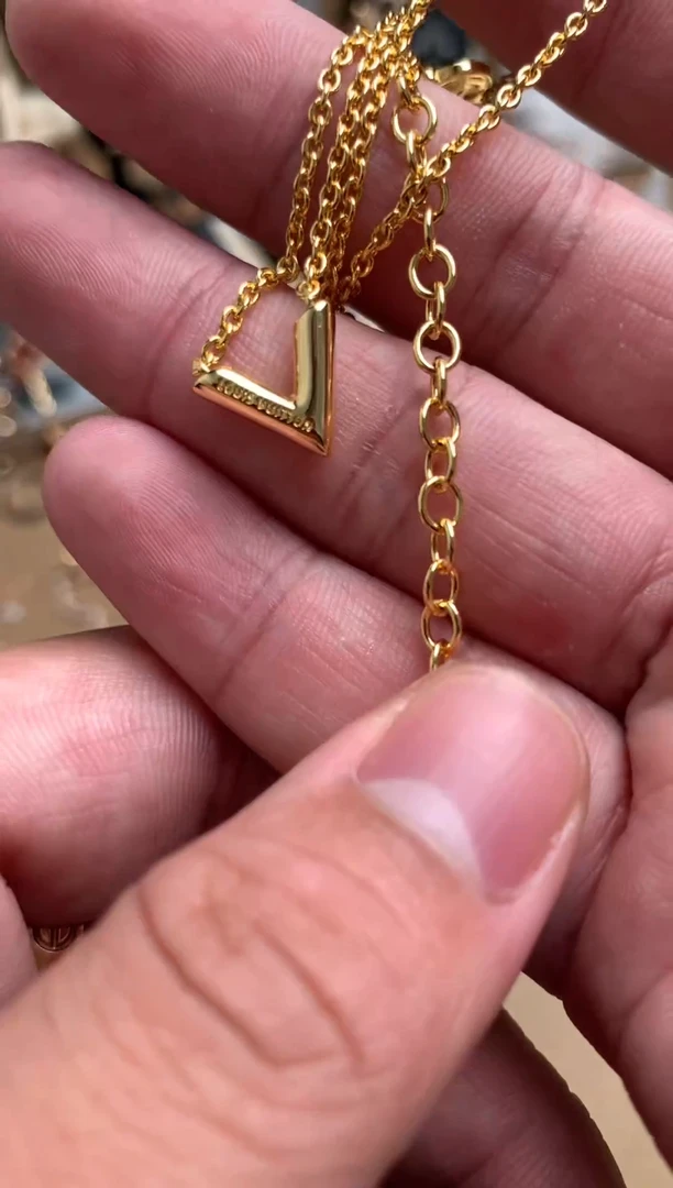 瓷片薇****?小舅子的后花园