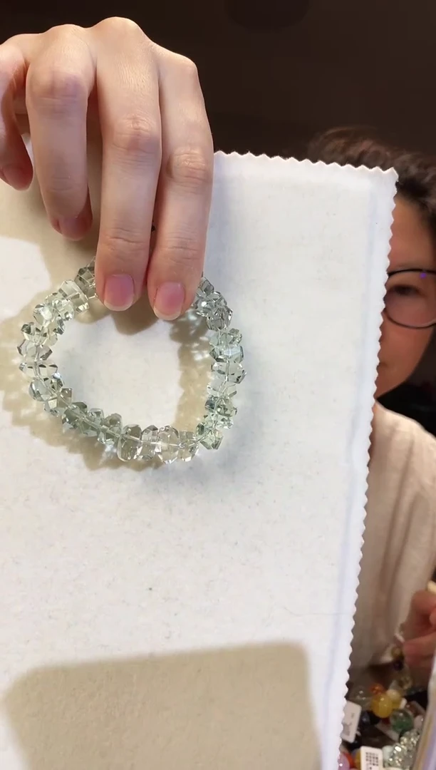 未镶嵌手串水晶❤****?巴西绿水碎碎冰10.8mm 毕业