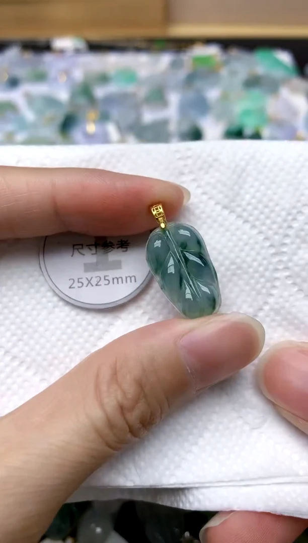 颈饰银S925镶嵌翡翠天然A货翡翠