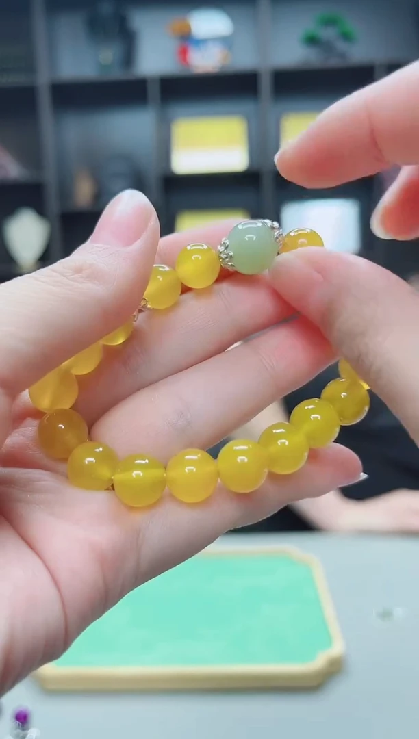 未镶嵌耳钉玛瑙/玉髓黄玛瑙手串