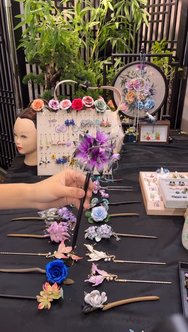 织绣冬****阳非遗苏绣手工饰品