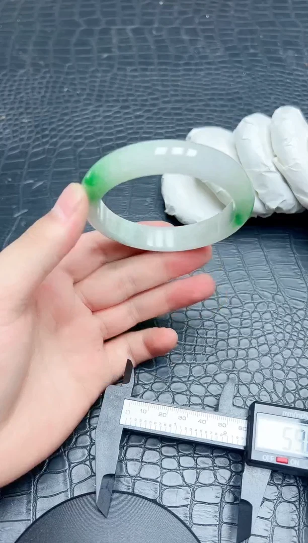 翡翠手镯未镶嵌A376所见即所得！！！建议勿拍
