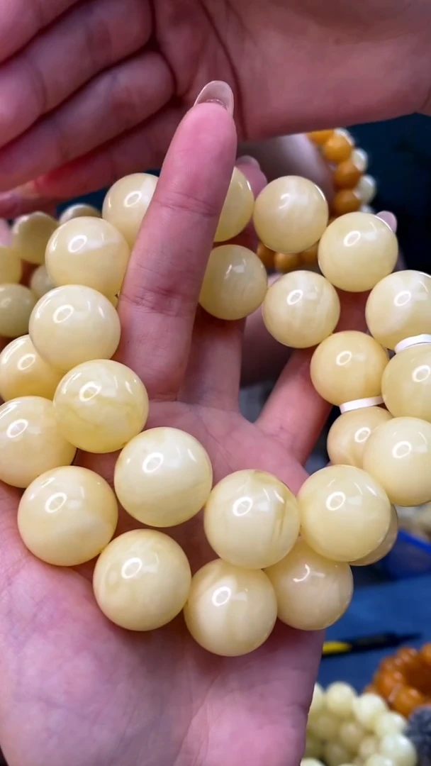 裸石琥珀未镶嵌12/1多样性发其一16