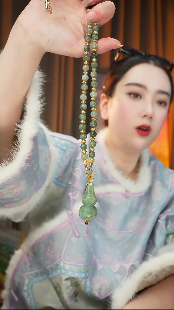 【闪购商品】翡翠颈饰未镶嵌翡翠葫芦项链