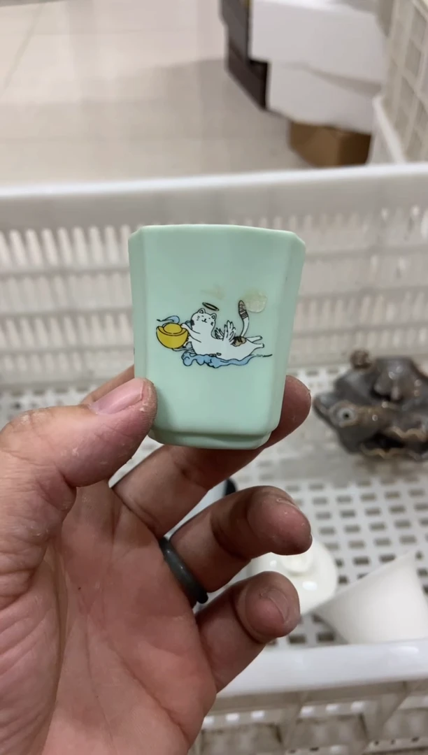 无运费险有瑕疵的摄影的产品有使用过的痕迹有点脏介意勿拍