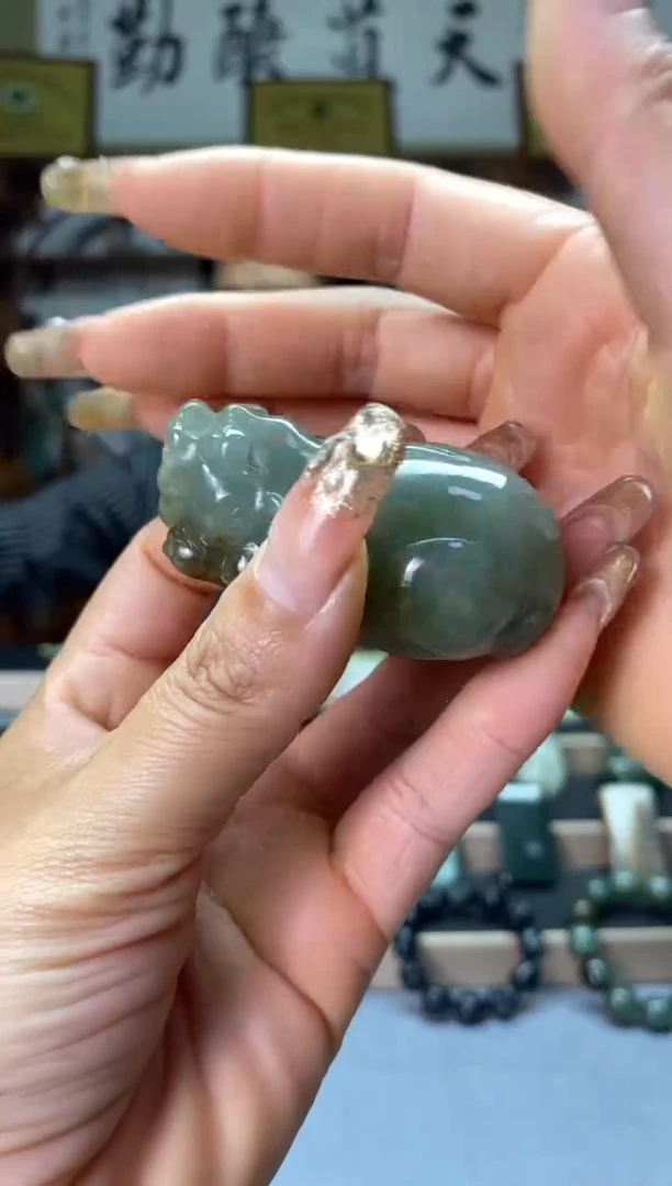 未镶嵌和田玉挂件1