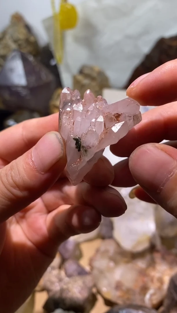 水晶珠宝半成品未镶嵌40号粉色晶簇城堡花园