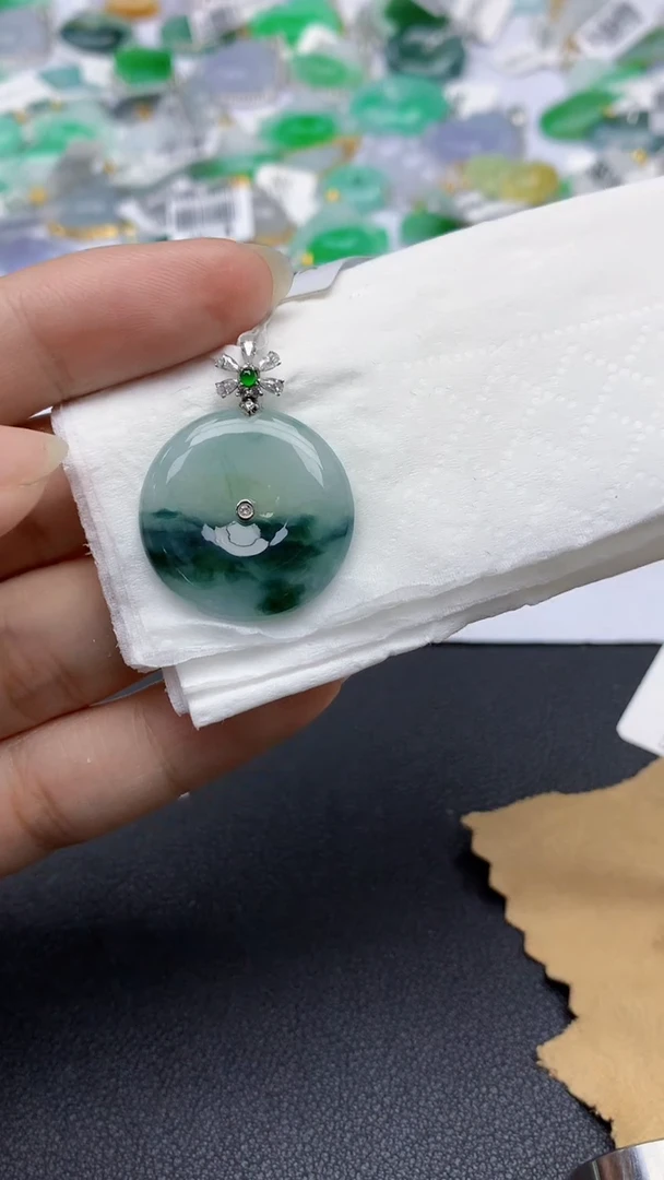 翡翠18K金镶嵌颈饰天然缅甸a货翡翠百元以上9元证书费自理