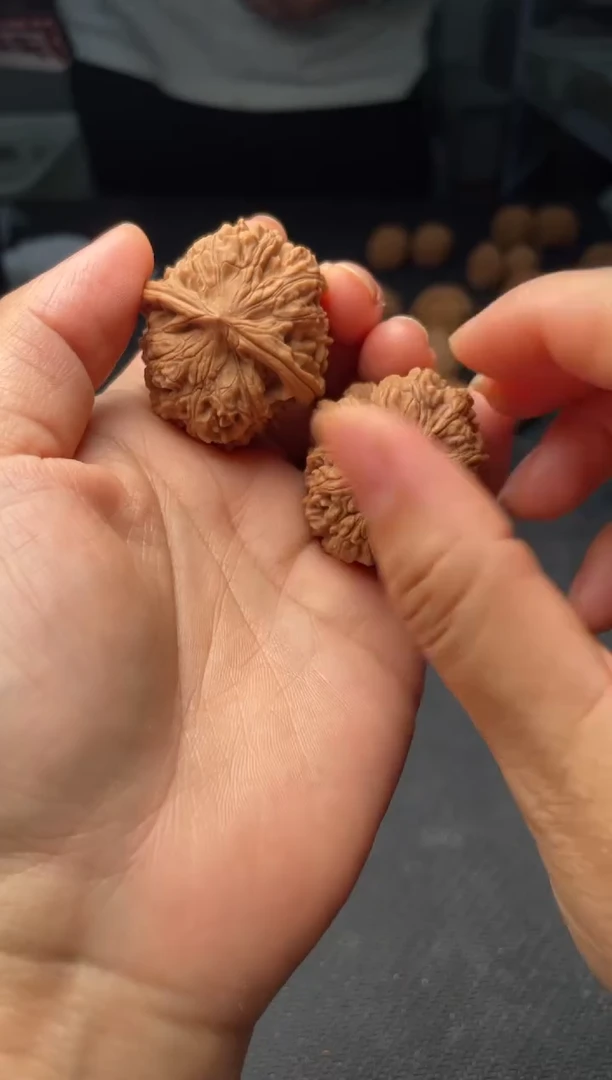 把件文玩核桃w91  兴隆色子  36