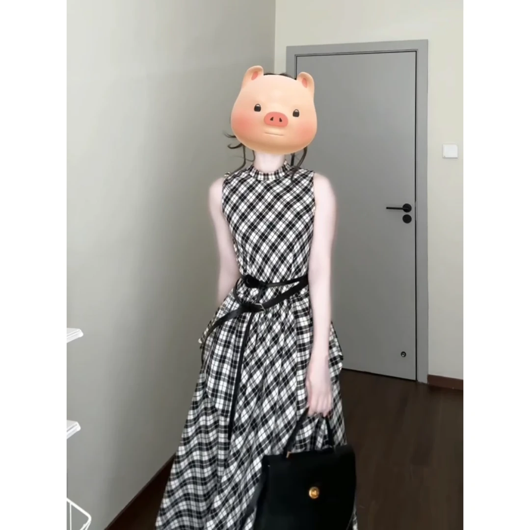 法式小众格纹系带连衣裙女2025夏季新款出游服装度假复古气质长裙