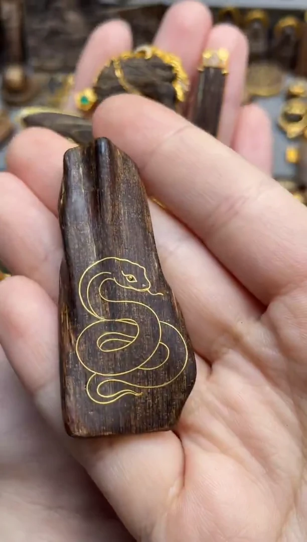 沉香吊坠沉香吊坠4