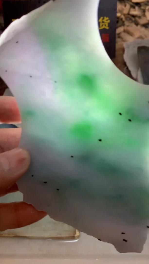 翡翠裸石0东0翡翠珠宝523