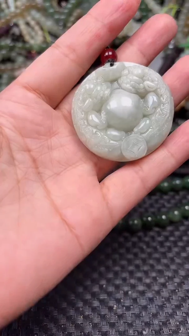 和田玉未镶嵌颈饰1