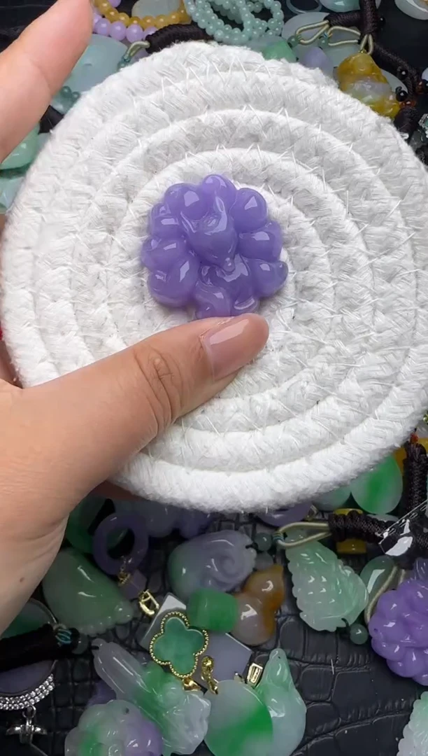 颈饰未镶嵌翡翠缅甸翡翠吊坠