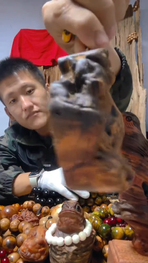 松木（琥珀木）手串/手链雷击木手把件竞拍