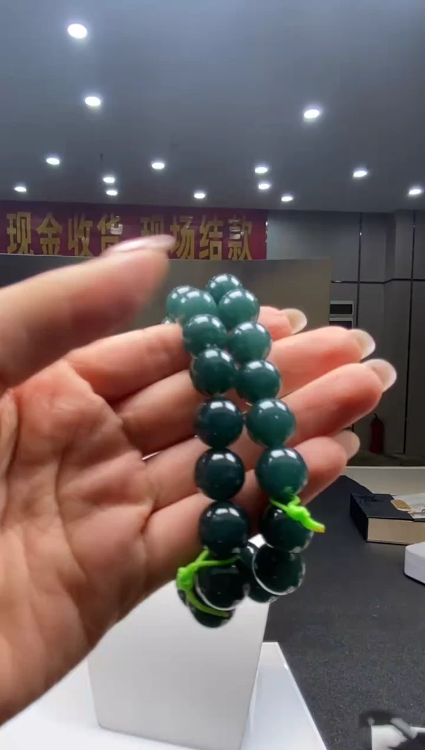 【闪购商品】定制翡翠未镶嵌多样性发货【只发一件】*q26