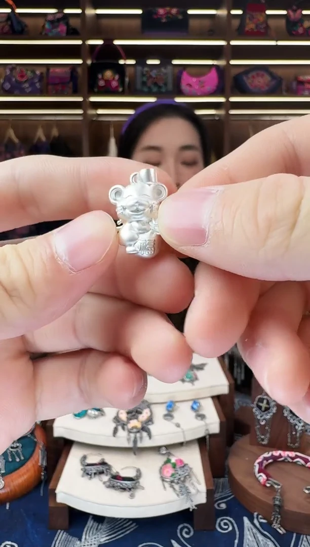 织绣523黔东南苗族刺绣