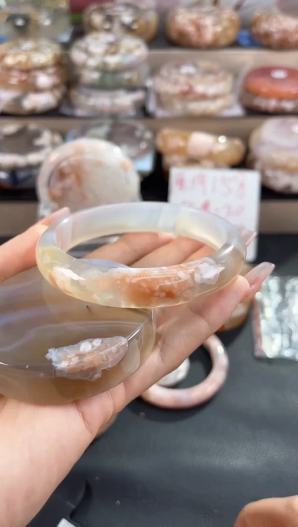 未镶嵌手镯石英质玉62