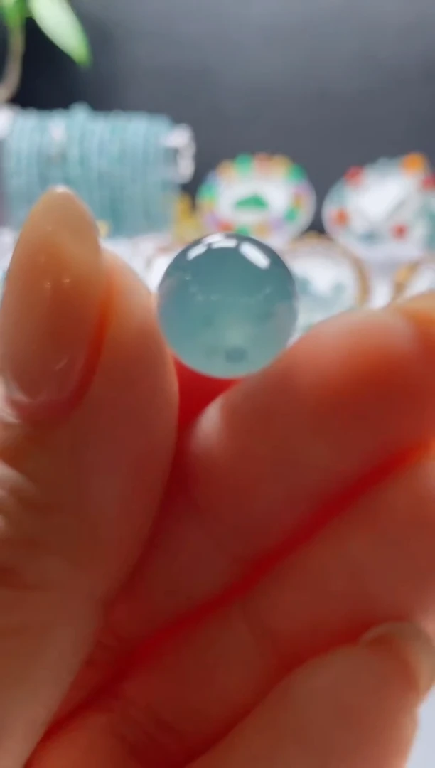 颈饰未镶嵌翡翠0987355479（卡十二左右）