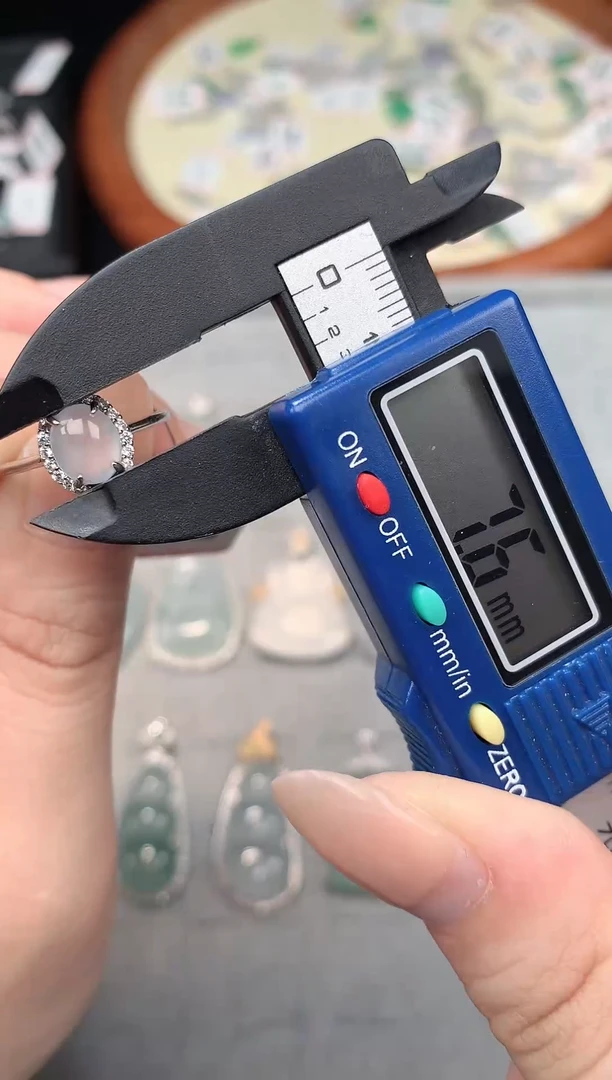 翡翠挂件银S925镶嵌太阳蛋面