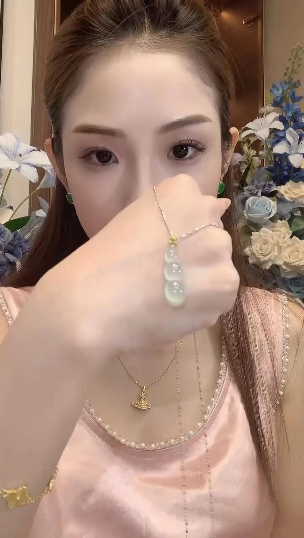 【云中意】18K金镶嵌 翡翠豆子吊坠 -多样性发货一件