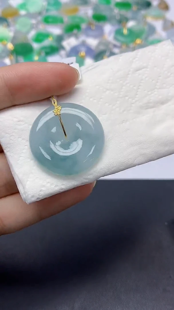 翡翠18K金镶嵌颈饰天然缅甸a货翡翠