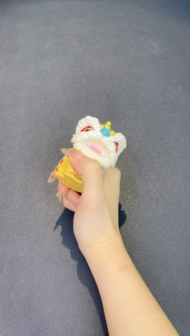 瓷片丢耳钉
