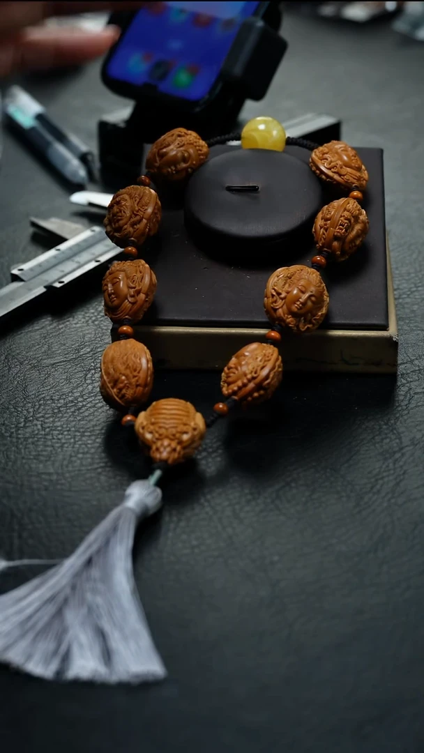 手串/手链橄榄核和*气鱼子精品核文化
