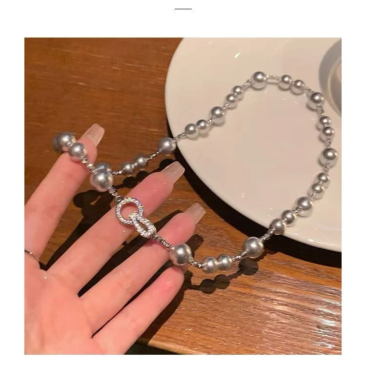 合金吊坠 高级感灰色珍珠项链小众设计感高级气质锁骨链女夏甜酷