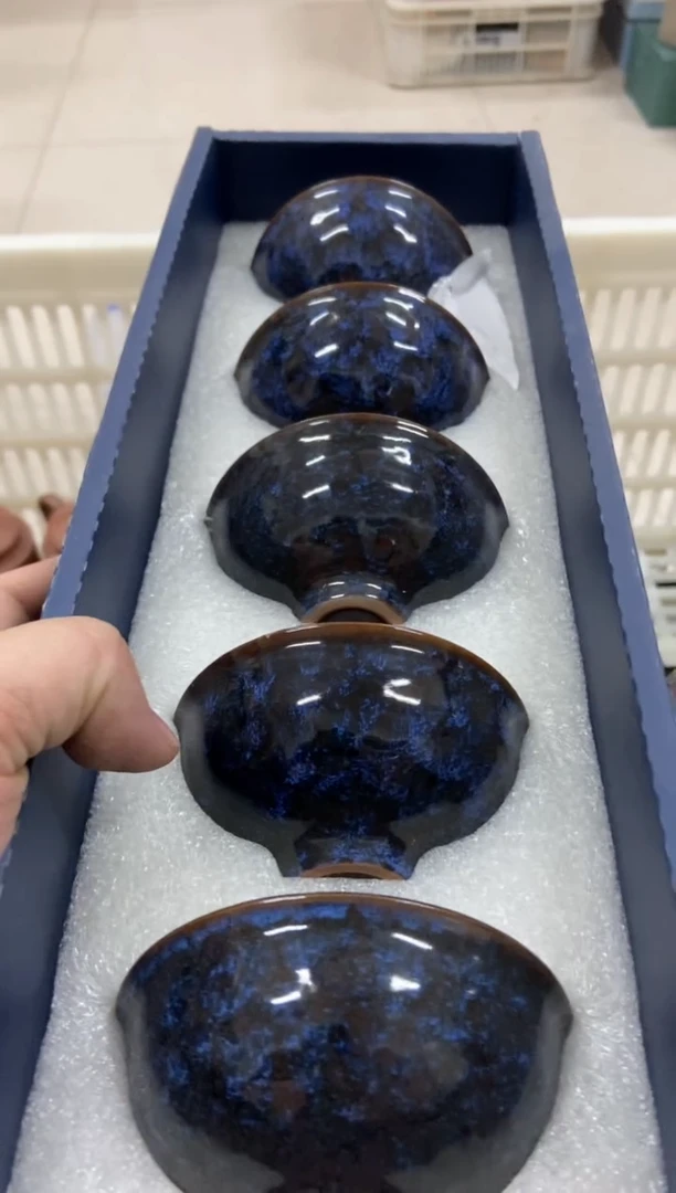 杯无运费险有瑕疵的摄影的产品有使用过的痕迹有点脏介意勿拍