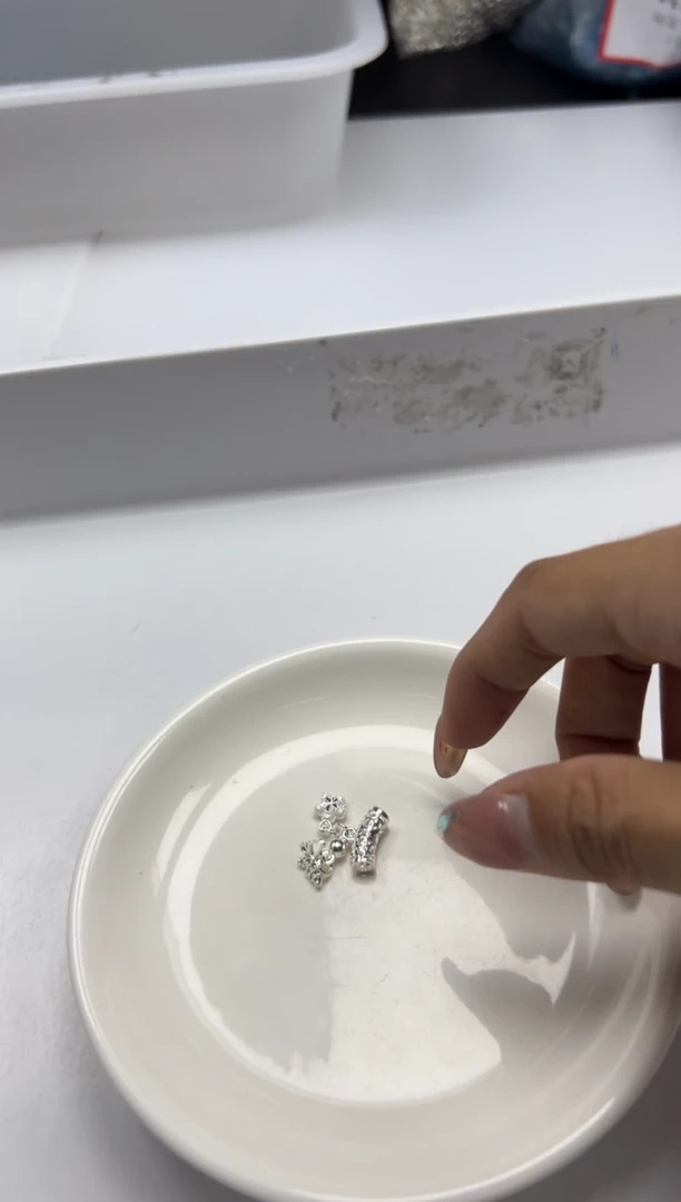 玛瑙/玉髓颈饰银S800镶嵌x635蝴蝶银弯管*2个