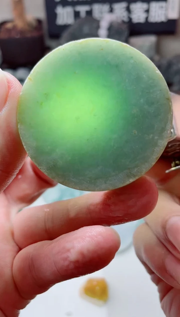 翡翠未镶嵌颈饰4359......
