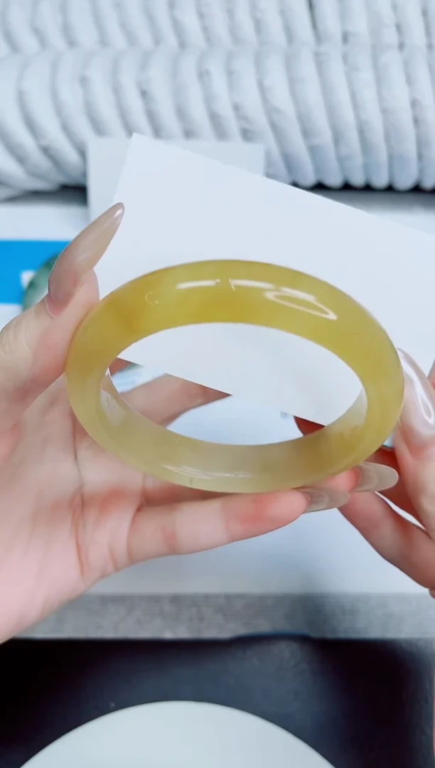 未镶嵌手镯石英质玉22/59