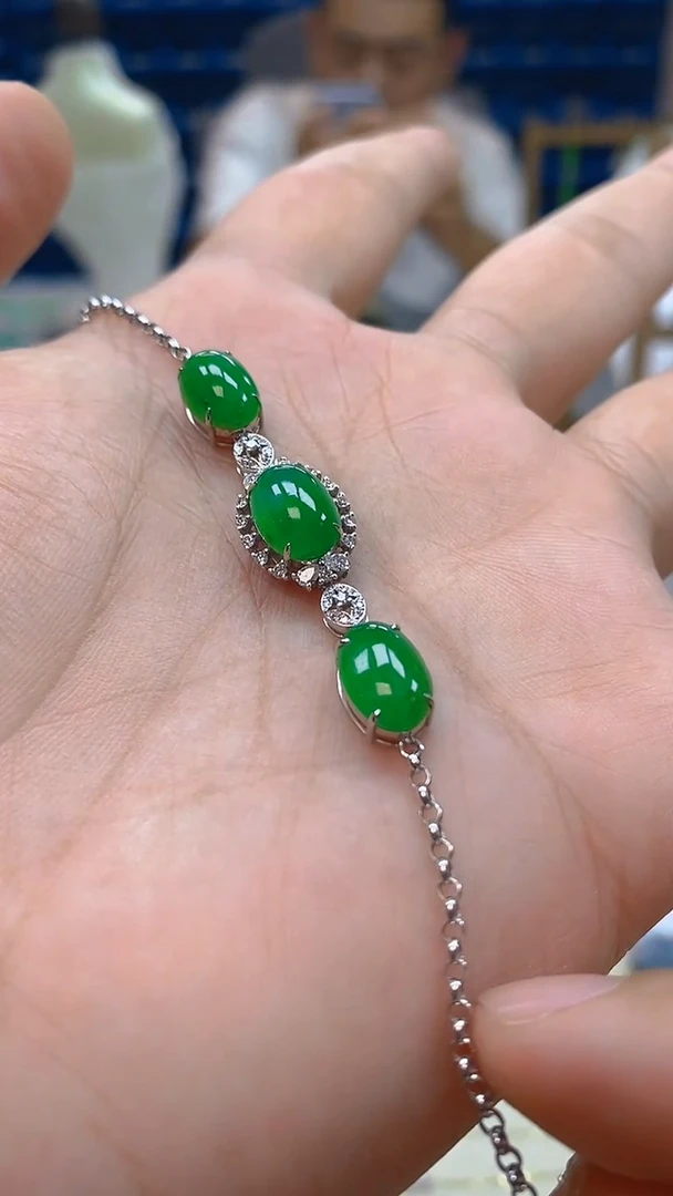 颈饰18K金镶嵌翡翠新号开播 全场乱卖