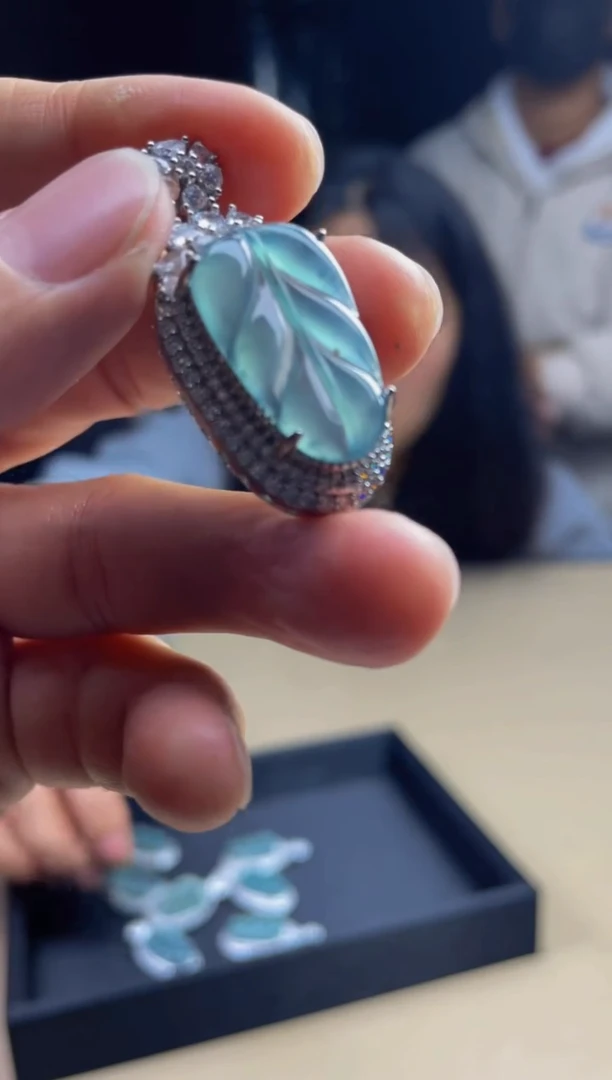 【闪购商品】定制翡翠未镶嵌          3030