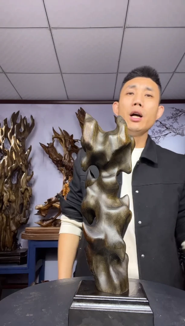 金丝楠木雕款張****人金丝楠木工艺品摆件70