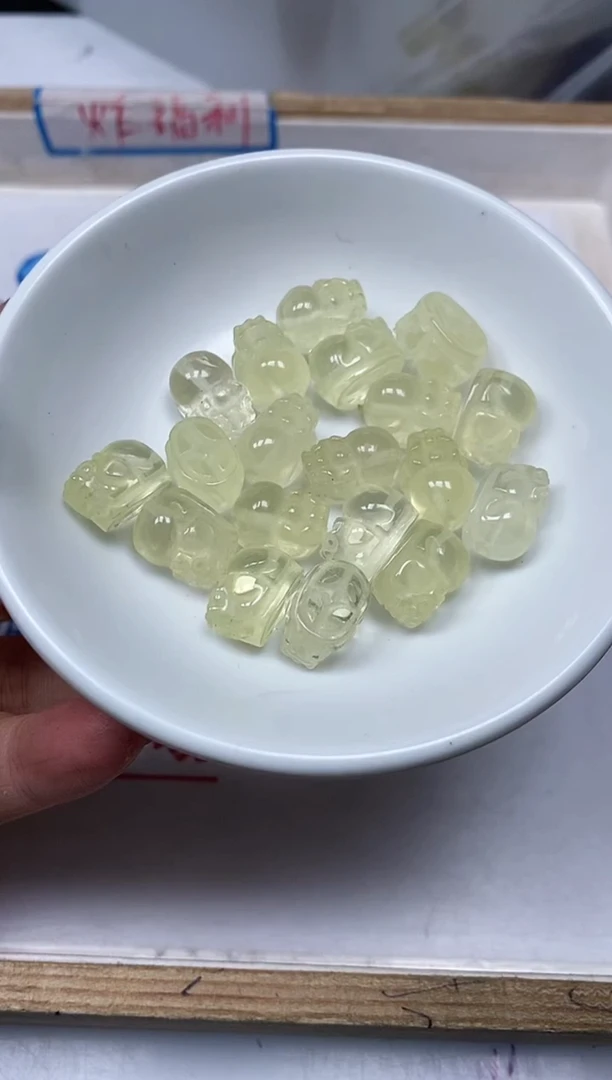 【闪购商品】水晶散珠未镶嵌M335 黄水晶 貔貅1个10元