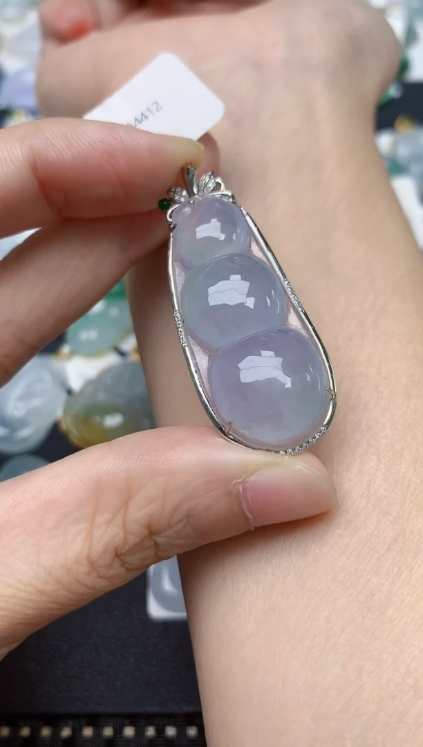 颈饰18K金镶嵌翡翠天然缅甸A货翡翠