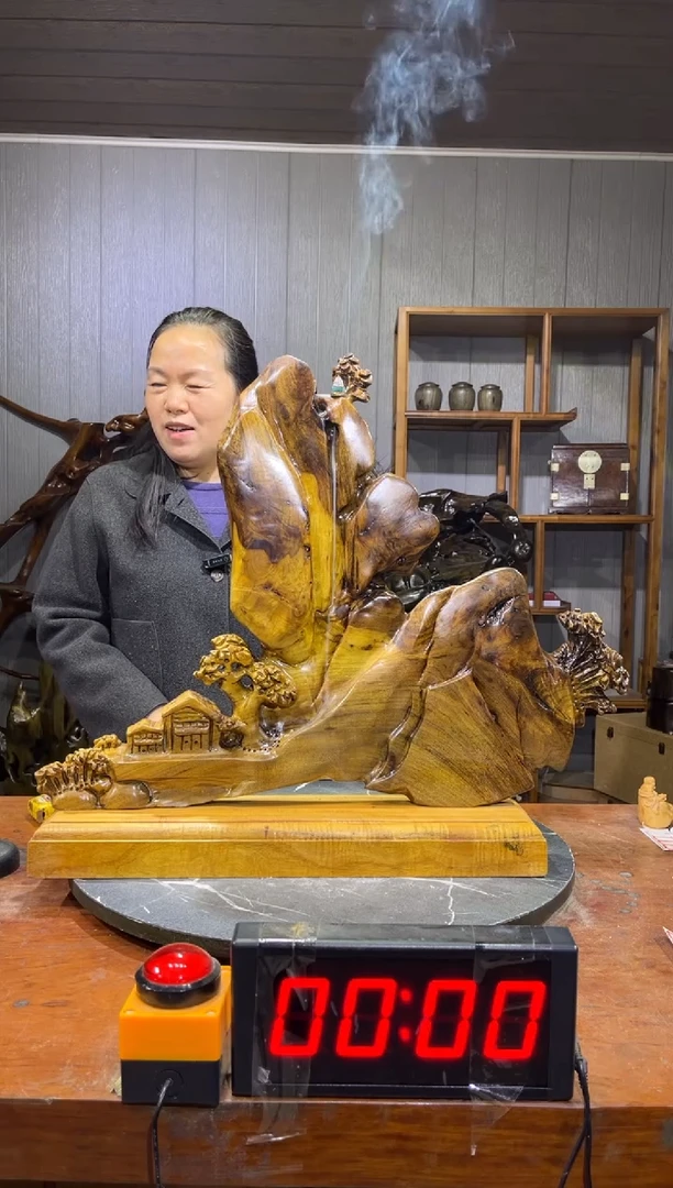 金丝楠清**月树根山水倒流香