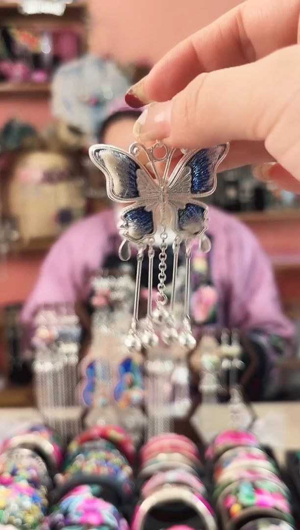 艺枝独绣手工饰品  385