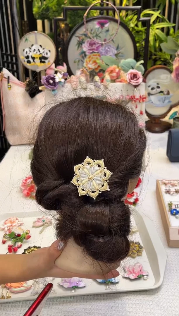 织绣流**栀非遗绒花手工饰品