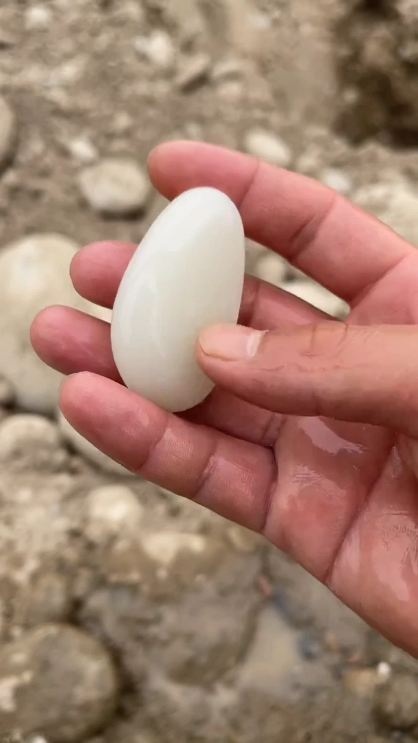 和田玉未镶嵌颈饰001