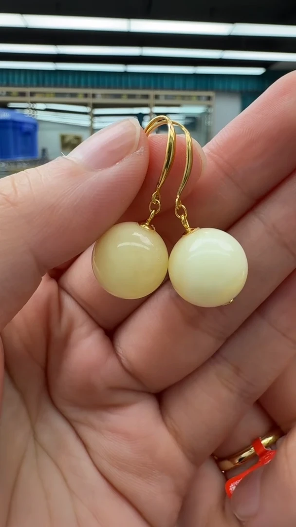 未镶嵌琥珀耳饰134秒拍号  假一陪三