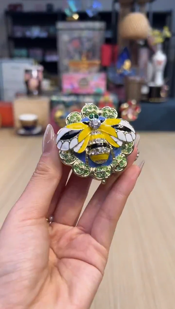 188七宝蓝色蜜蜂盒