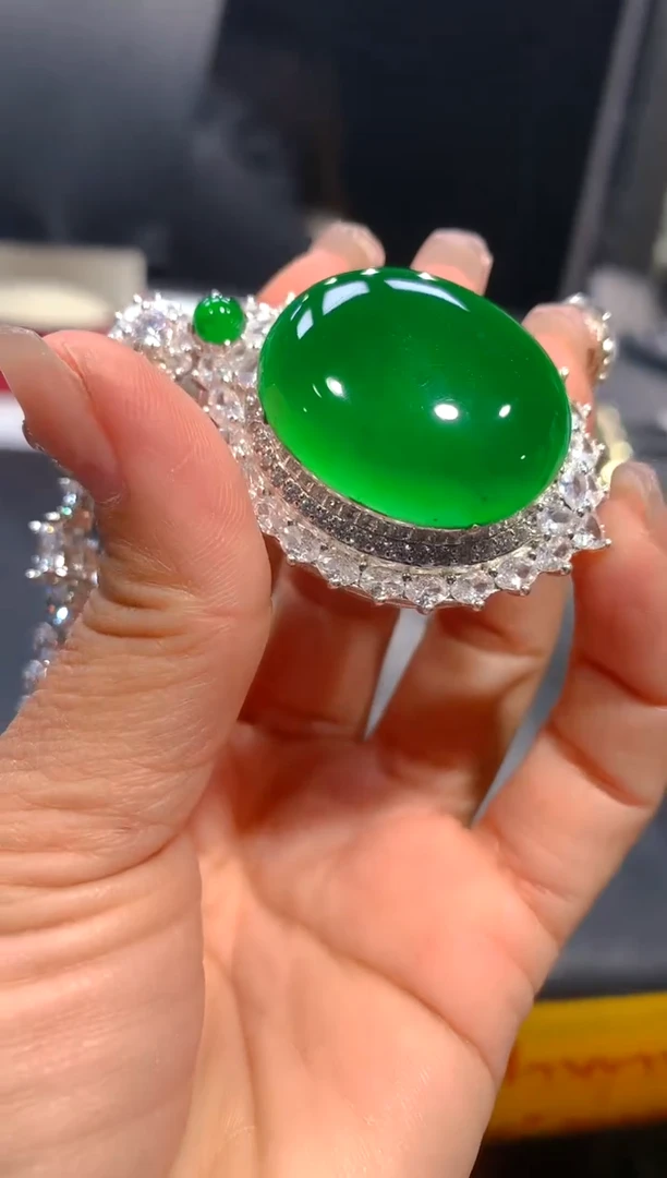 【闪购商品】定制翡翠未镶嵌72-多样性发货（发其一）