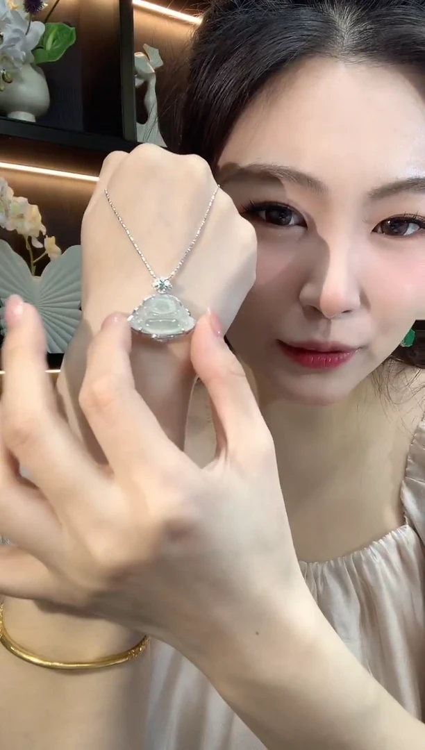 吊坠(不含链)18K金镶嵌翡翠A6翡翠