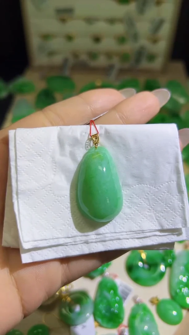 【闪购商品】翡翠颈饰18K金镶嵌Q缅料A货翡翠/支持复检/一件